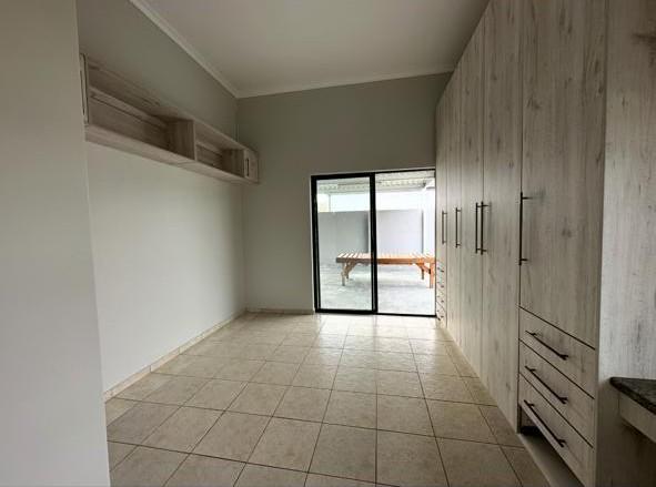 To Let 3 Bedroom Property for Rent in Milnerton Central Western Cape